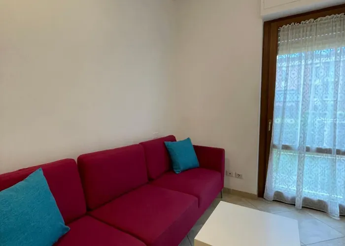 לינה וארוחת בוקר Fox In 3*